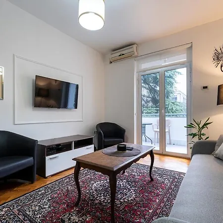 Downtown Freedom Apartman Podgorica